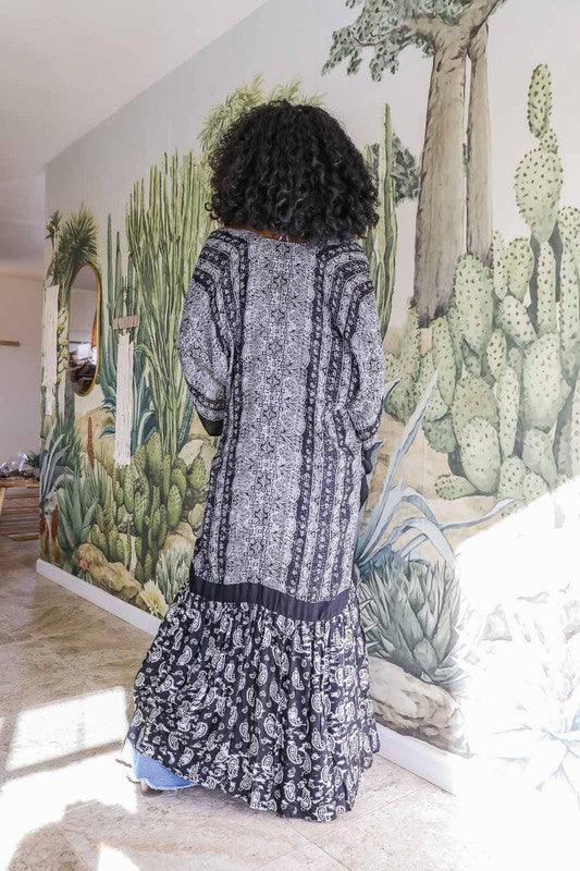 Paisley Tapestry Free Flow Kimono - Leo’s Look Your Best