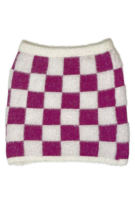 Fuzzy checkered skirt - Leo’s Look Your Best