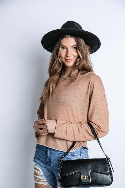 Classic Envelope Shoulder Bag - Leo’s Look Your Best