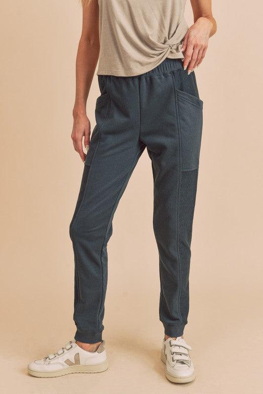 Bree Jogger - Leo’s Look Your Best