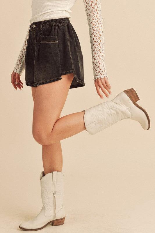 Niccola Denim Shorts - Leo’s Look Your Best