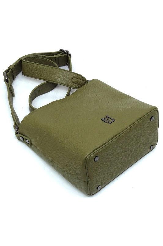 IZA CO Bucket Crossbody Bag - Leo’s Look Your Best