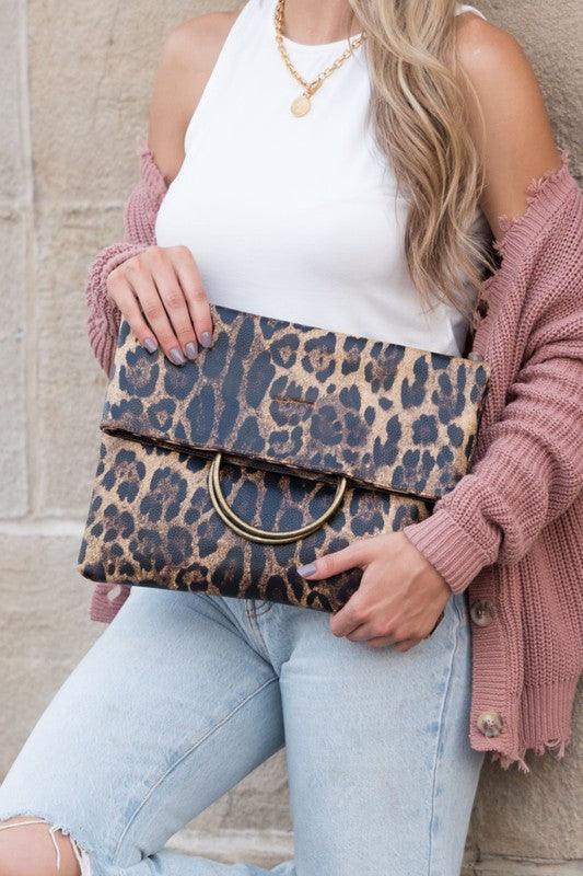 Fold-over O-ring Clutch - Leo’s Look Your Best