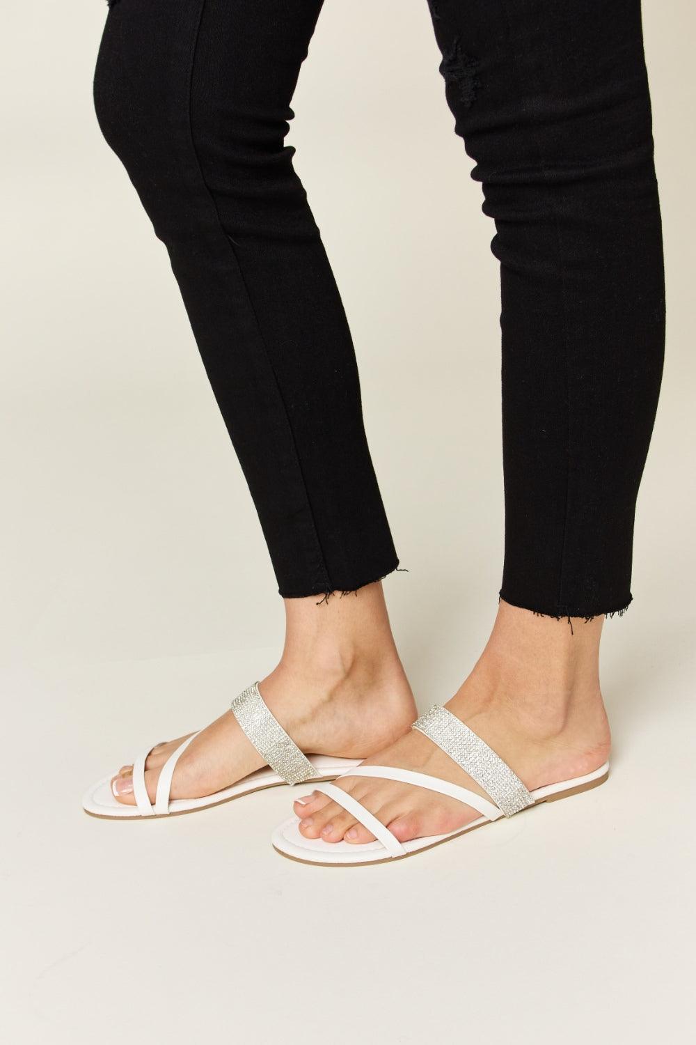 WILD DIVA Rhinestone Strappy Flat Sandals - Leo’s Look Your Best