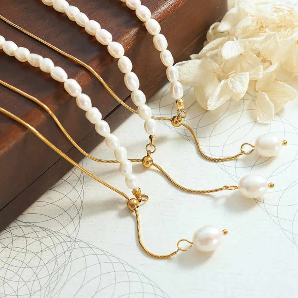 gold and pearl necklaces
