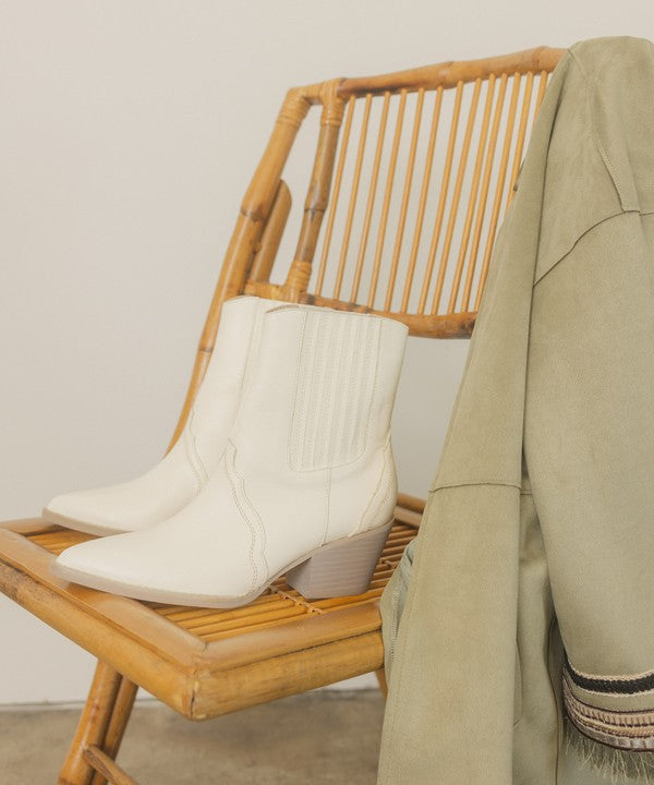 15253680_ec47431b-2a95-40d9-ad5d-99a18ff82041 - Leo’s Look Your Best