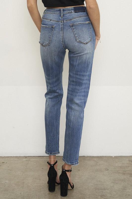 High Rise Girlfriend Jeans - Leo’s Look Your Best