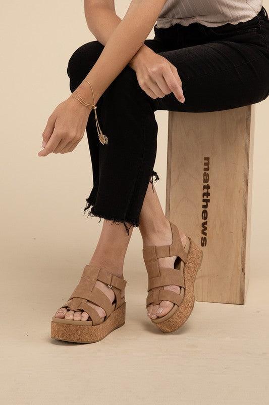 AMENDA-S Platform Sandal Wedge - Leo’s Look Your Best