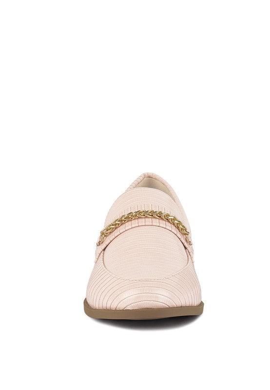 Vouse Low Block Loafers Adorned With Golden Chain - Leo’s Look Your Best